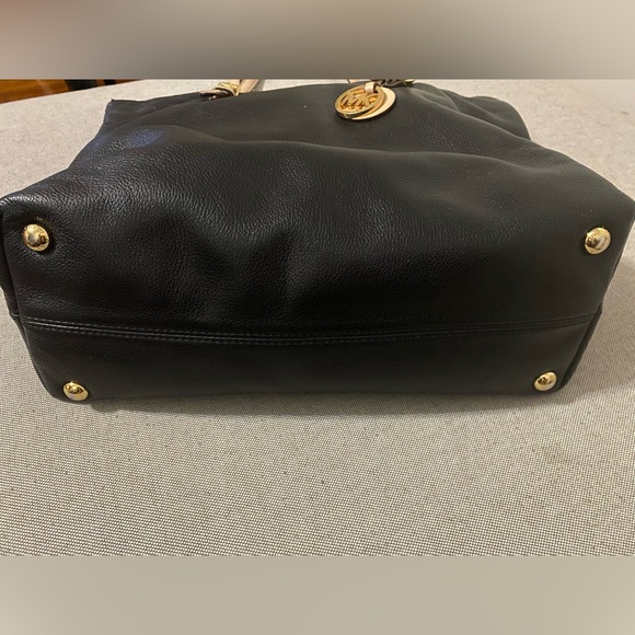 Micheal kors black leather tote bag - Picture 3 of 8